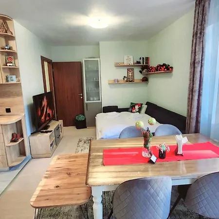 Arboro D21 Gardens 2 Bedroom Appartement *