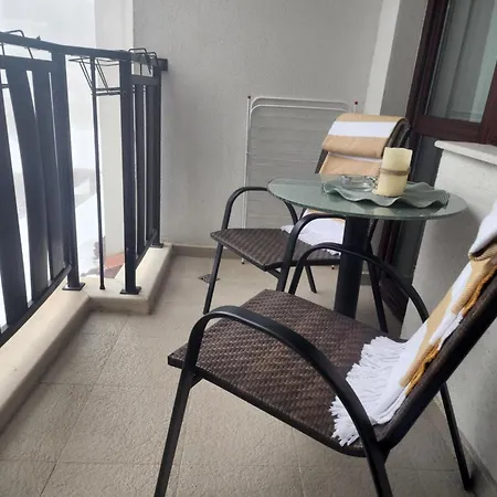 Arboro D21 Gardens 2 Bedroom Appartement *